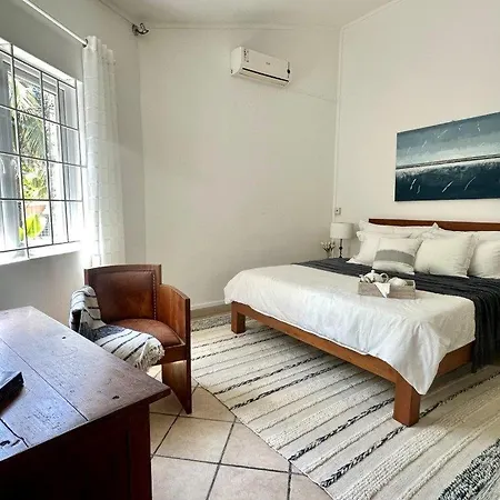 Xanadu Beach Villa 1 Min Walk To The Beach